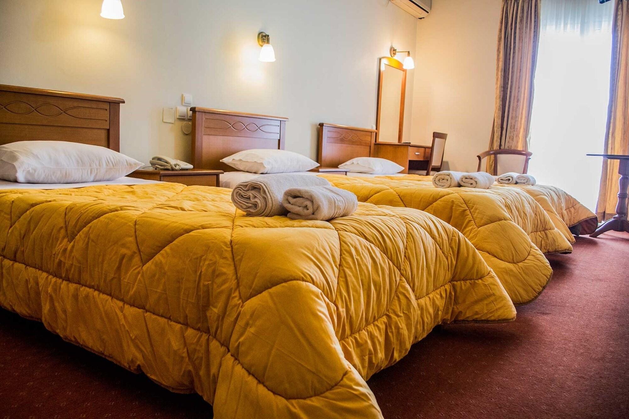 Hotel Liberty Missolonghi Экстерьер фото