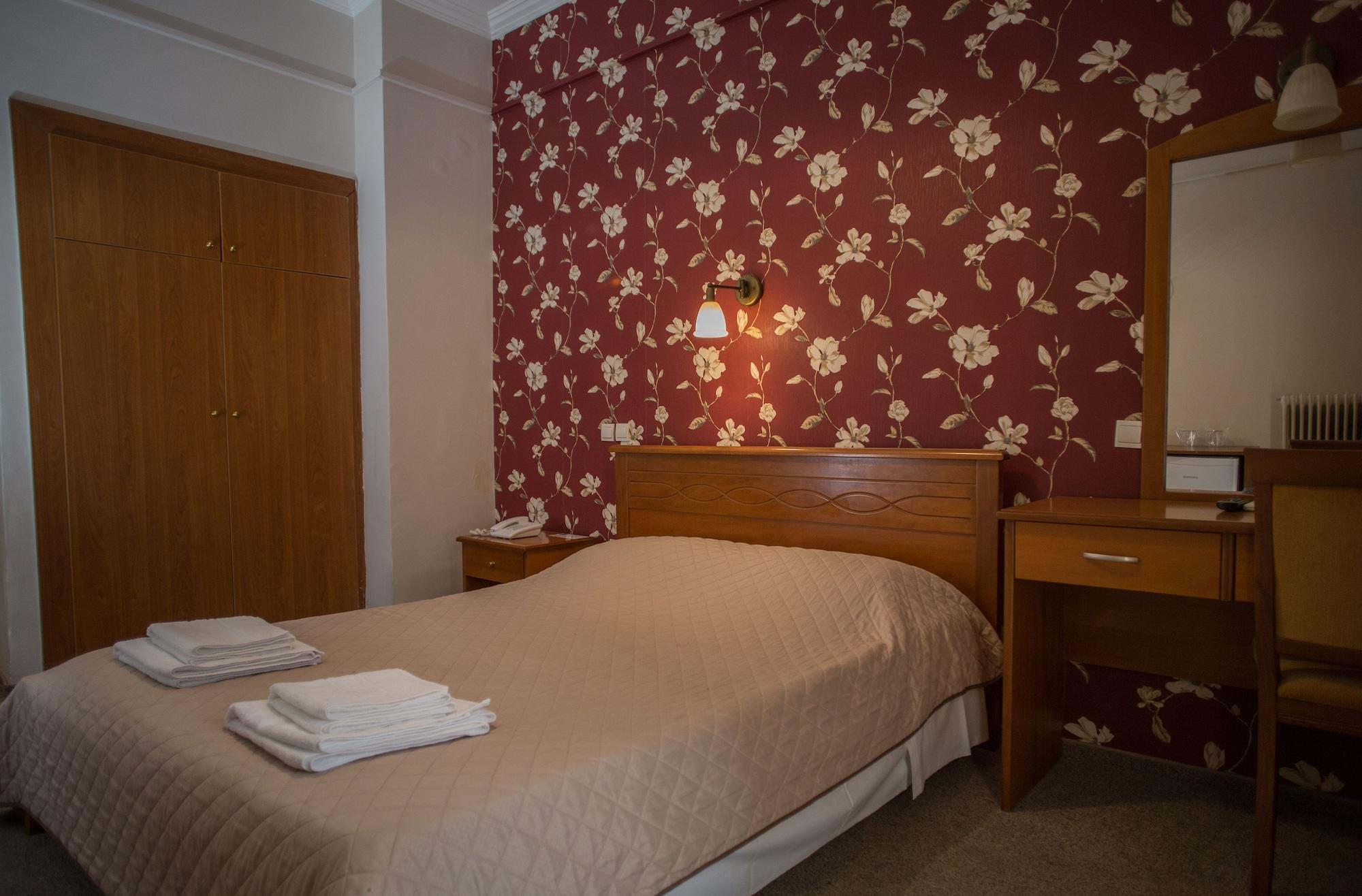 Hotel Liberty Missolonghi Экстерьер фото
