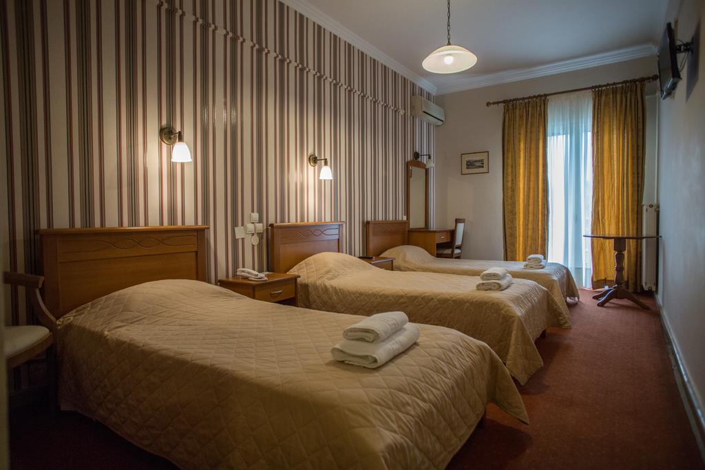 Hotel Liberty Missolonghi Экстерьер фото