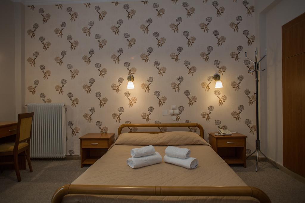 Hotel Liberty Missolonghi Экстерьер фото