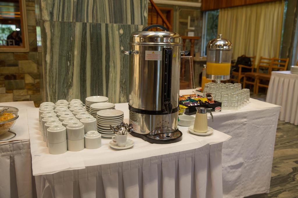 Hotel Liberty Missolonghi Экстерьер фото