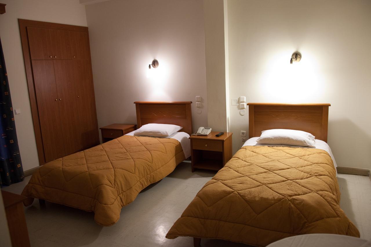 Hotel Liberty Missolonghi Экстерьер фото